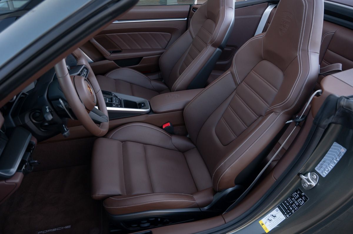 Porsche 911 (2021) — foto 56