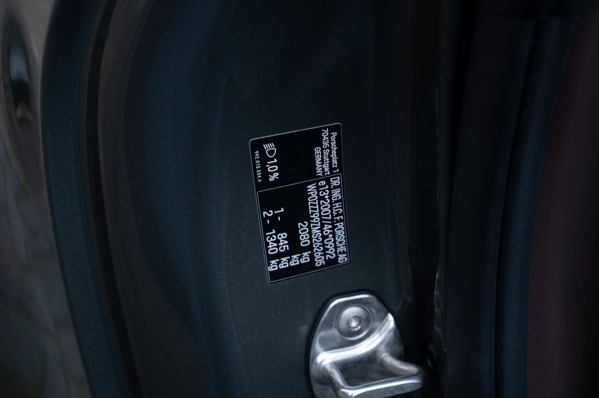 Porsche 911 (2021) — foto 75