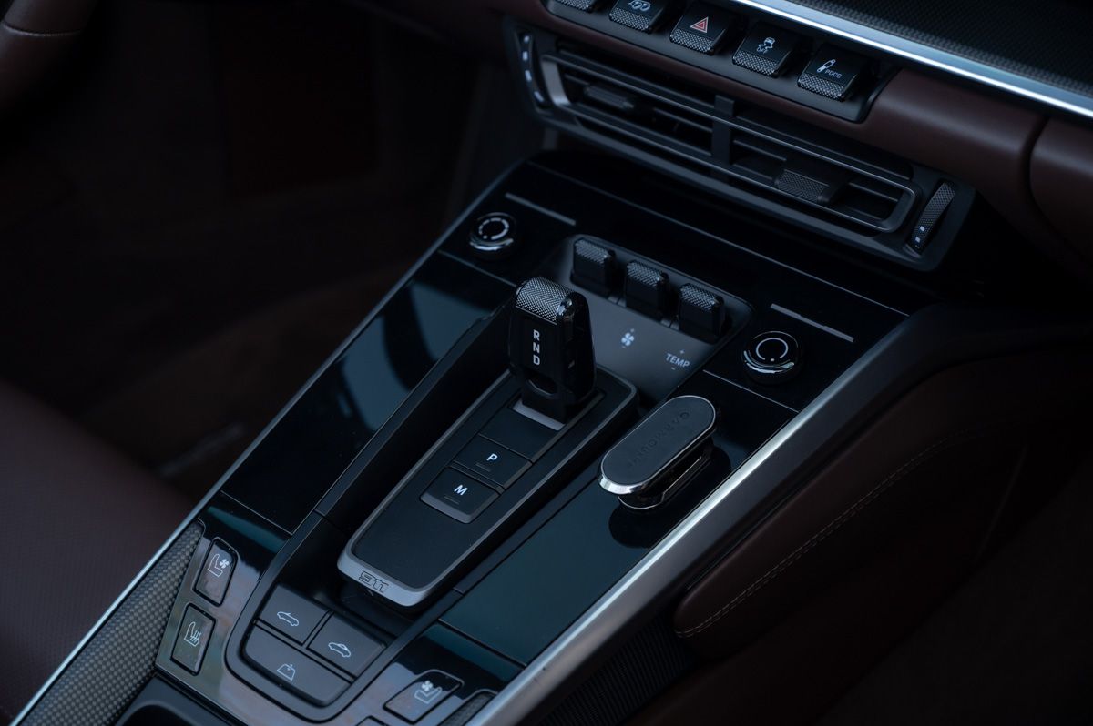 Porsche 911 (2021) — foto 79