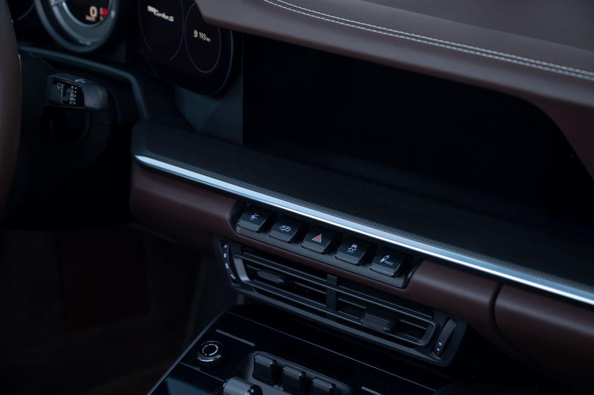Porsche 911 (2021) — foto 80