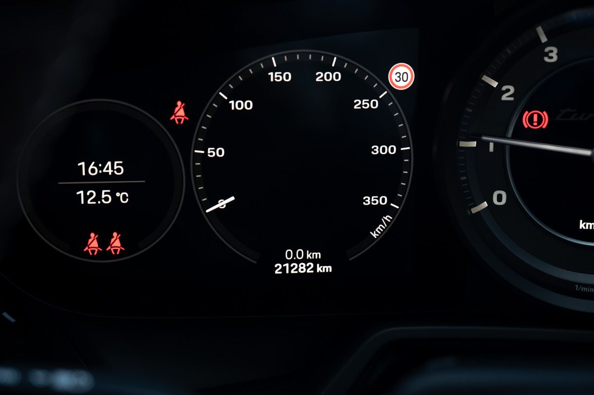 Porsche 911 (2021) — foto 63