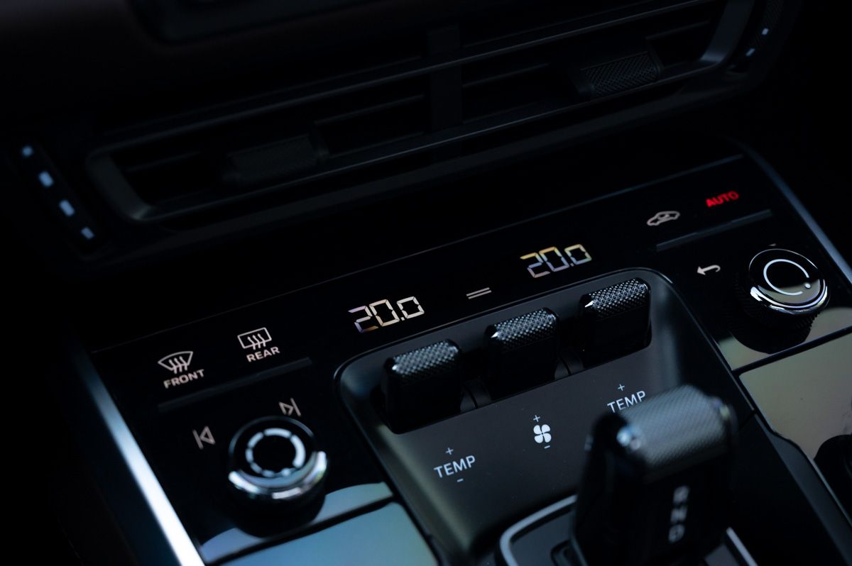 Porsche 911 (2021) — foto 88