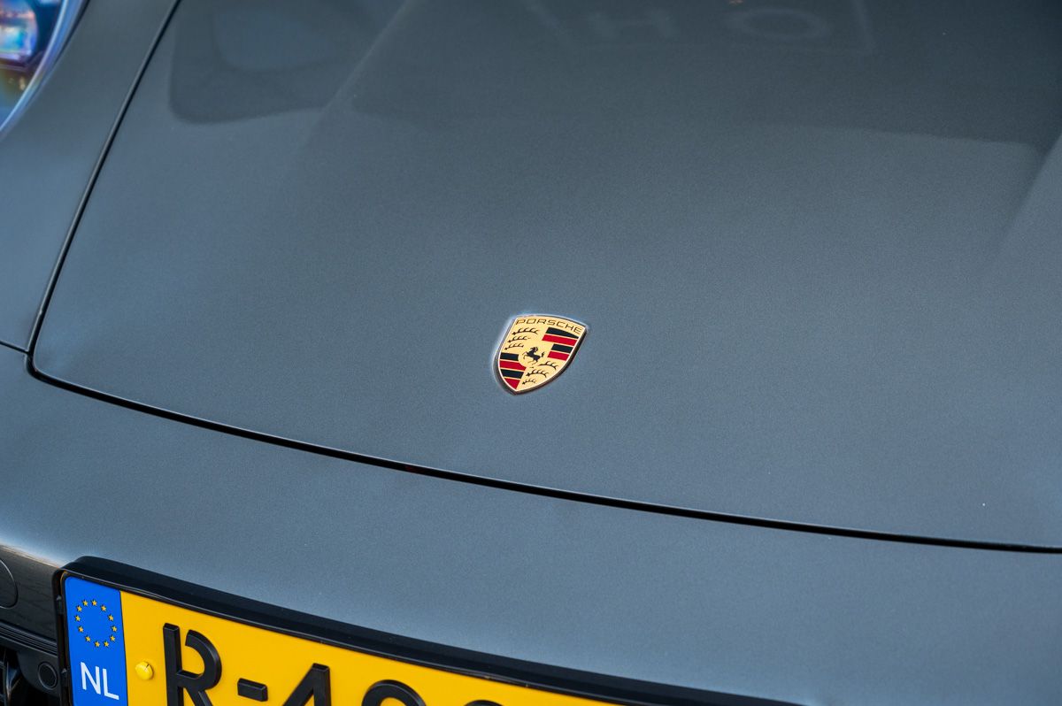 Porsche 911 (2021) — foto 28