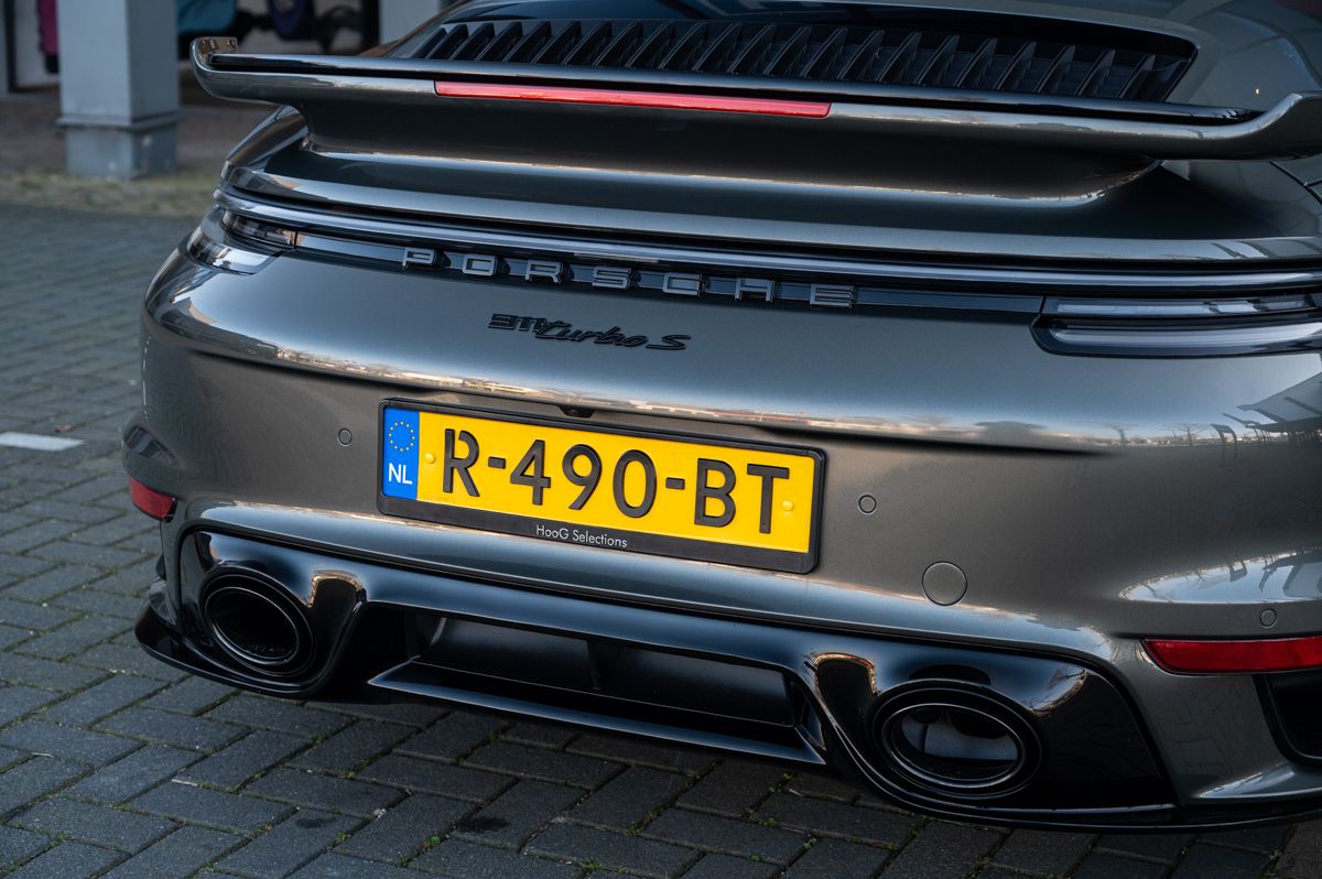 Porsche 911 (2021) — foto 18