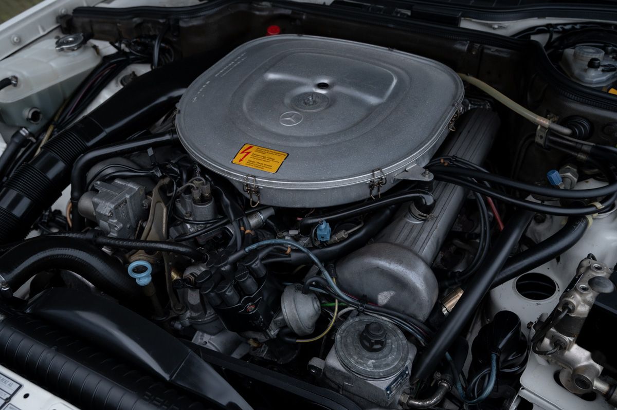 Mercedes-Benz S-Klasse (1984) — foto 69