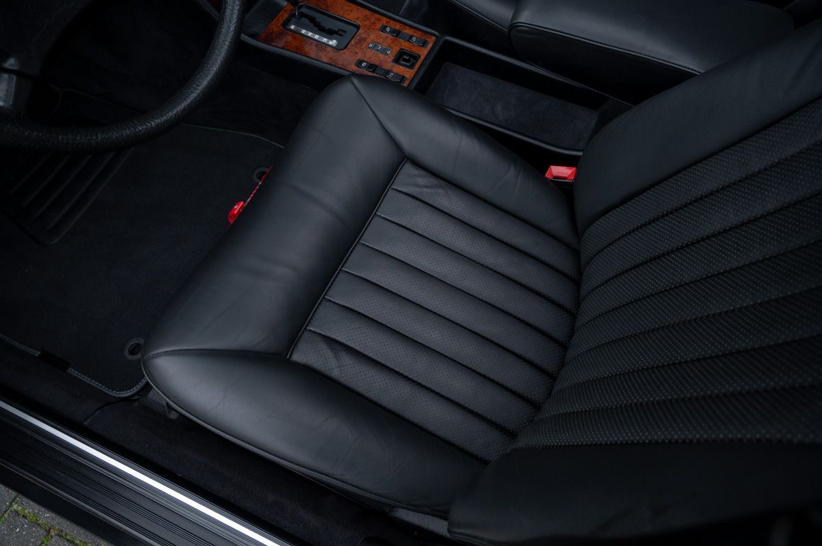 Mercedes-Benz S-Klasse (1984) — foto 49