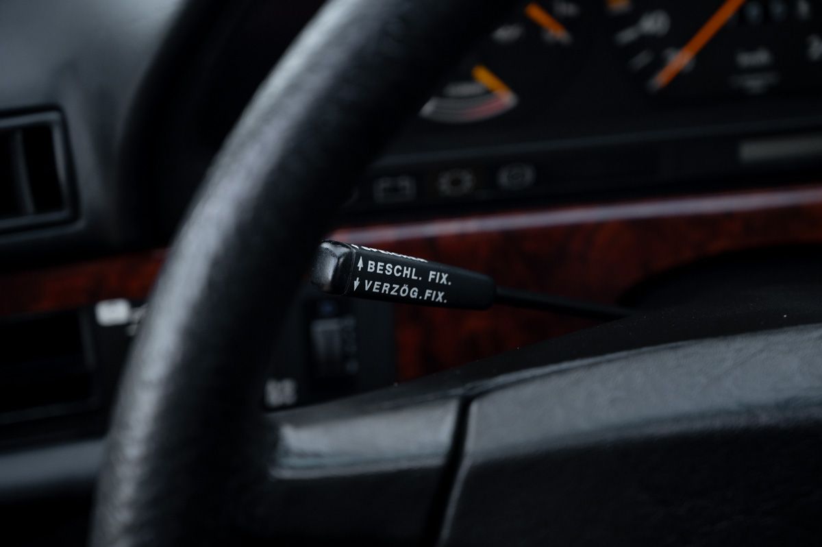 Mercedes-Benz S-Klasse (1984) — foto 63