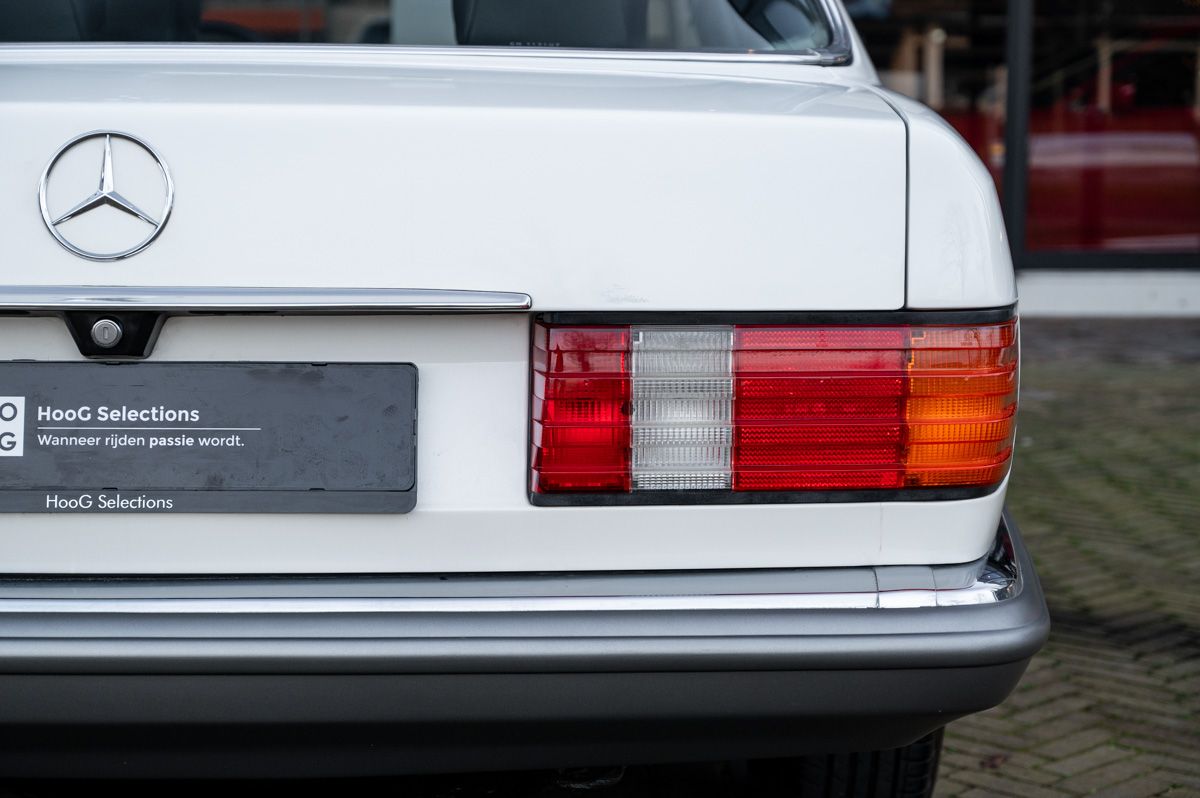 Mercedes-Benz S-Klasse (1984) — foto 20