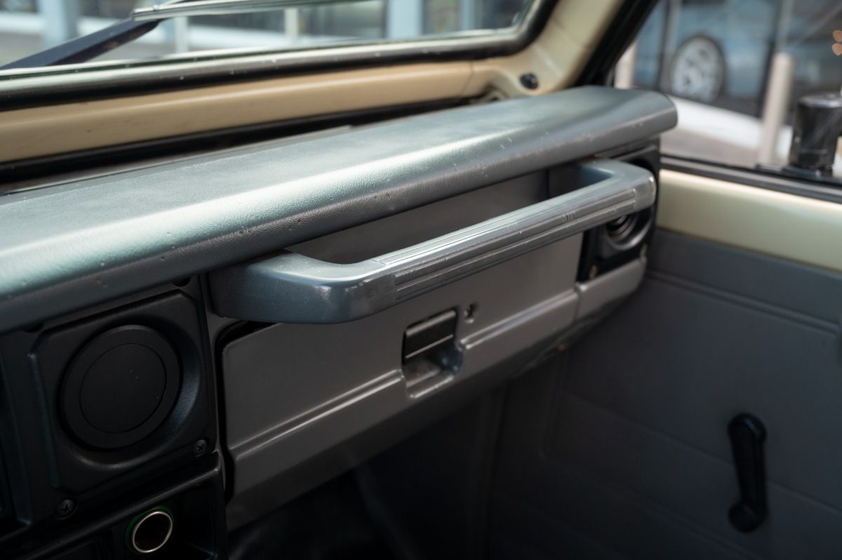 Toyota Land Cruiser (1994) — Foto 67