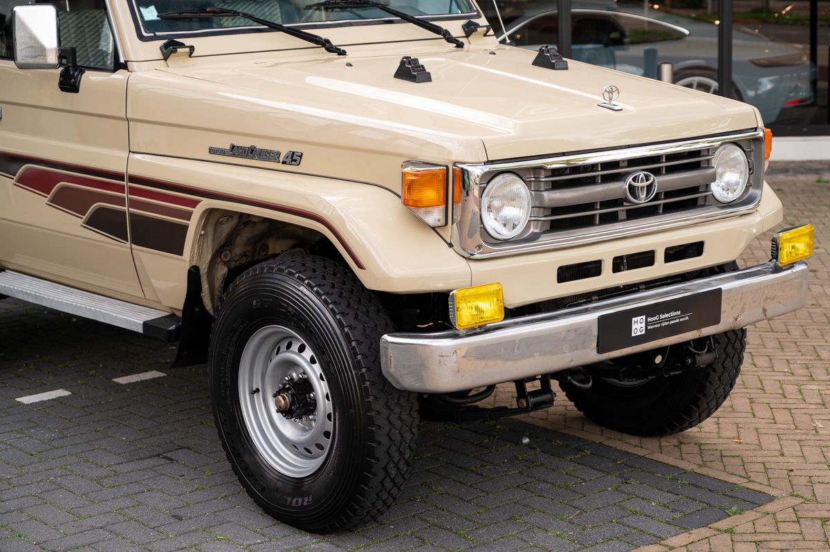 Toyota Land Cruiser (1994) — Foto 28