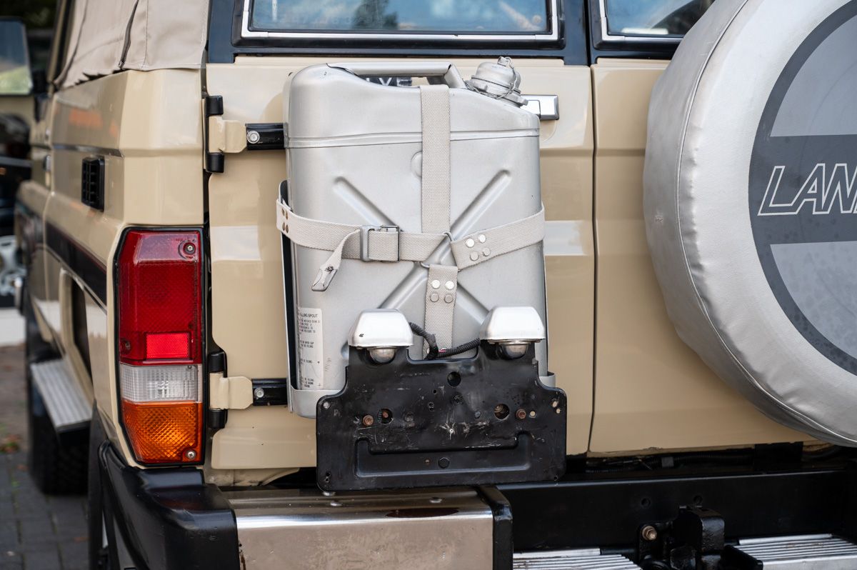 Toyota Land Cruiser (1994) — Foto 34