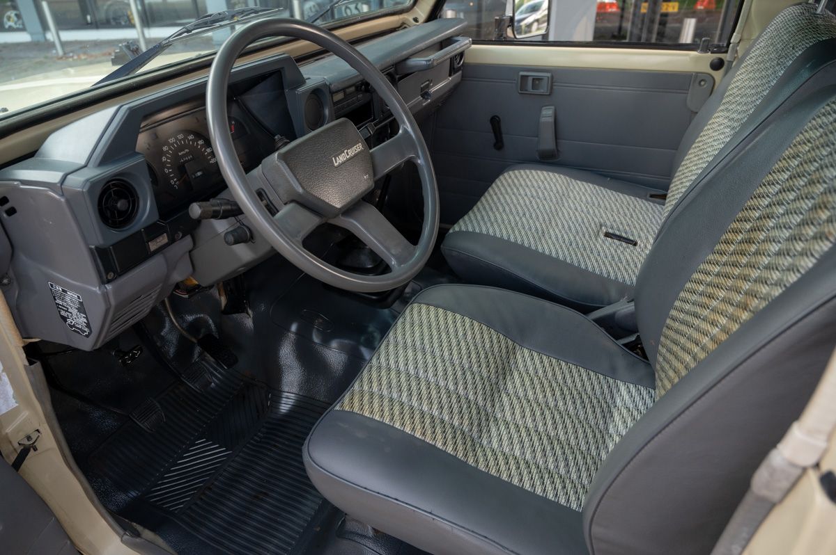 Toyota Land Cruiser (1994) — Foto 47