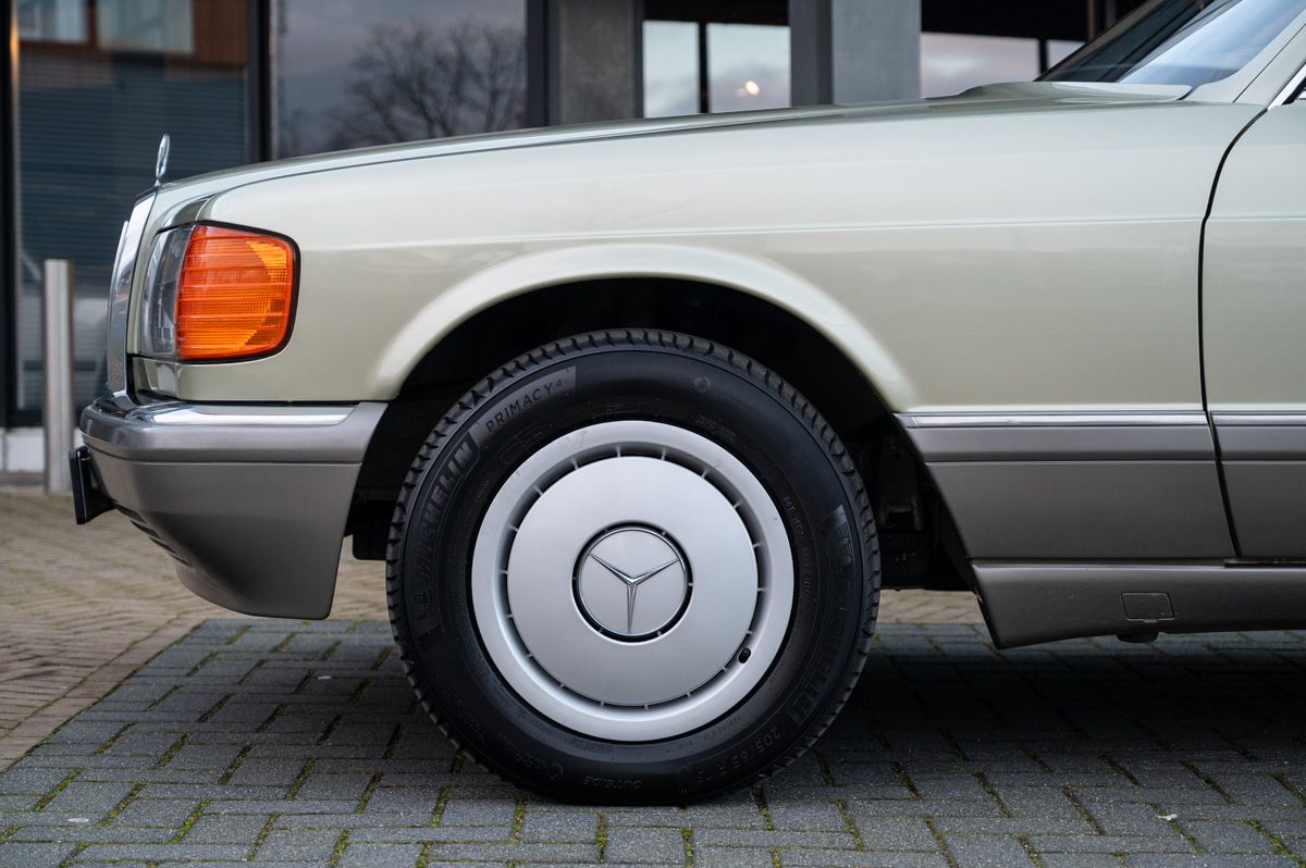 Mercedes-Benz S-Klasse (1986) — foto 12