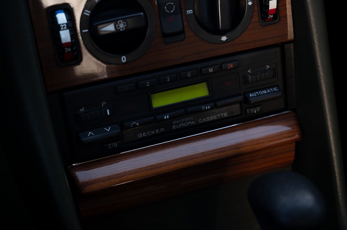 Mercedes-Benz S-Klasse (1986) — foto 62