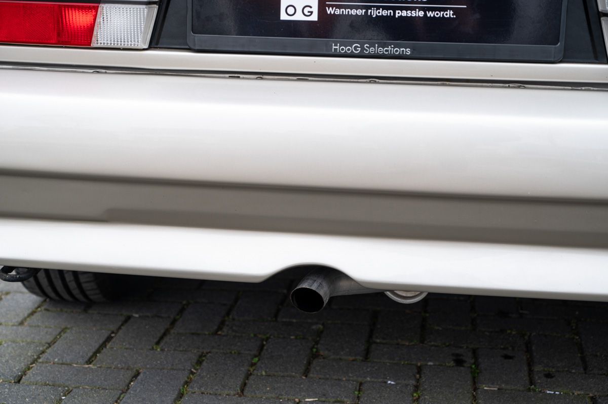 Alfa Romeo 75 (1988) — foto 42
