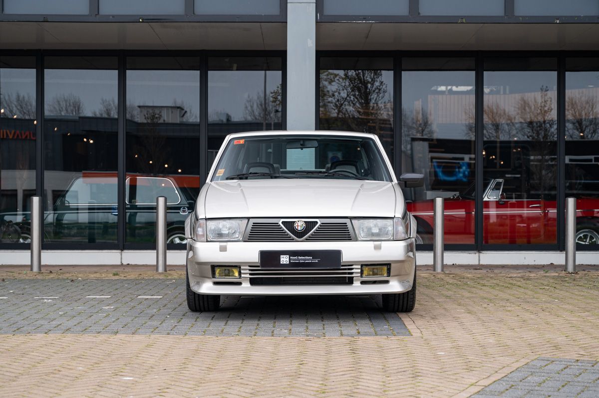 Alfa Romeo 75 (1988) — foto 2