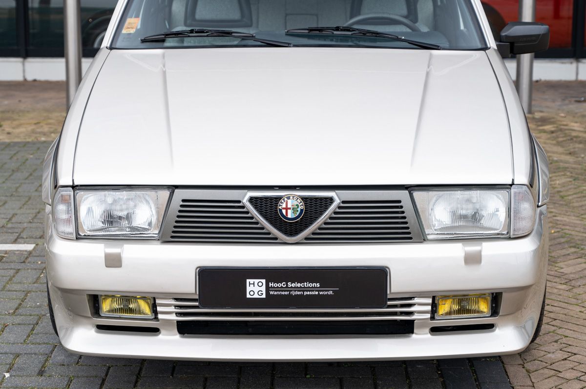 Alfa Romeo 75 (1988) — foto 5