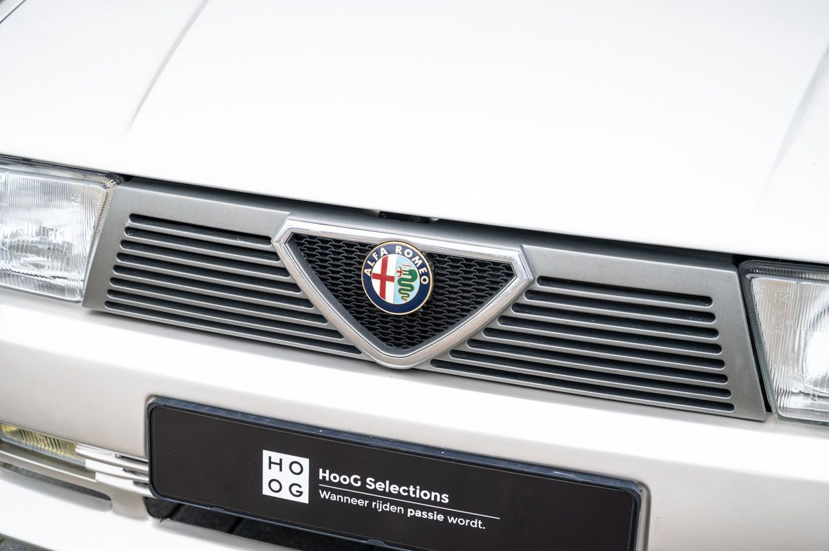 Alfa Romeo 75 (1988) — foto 33