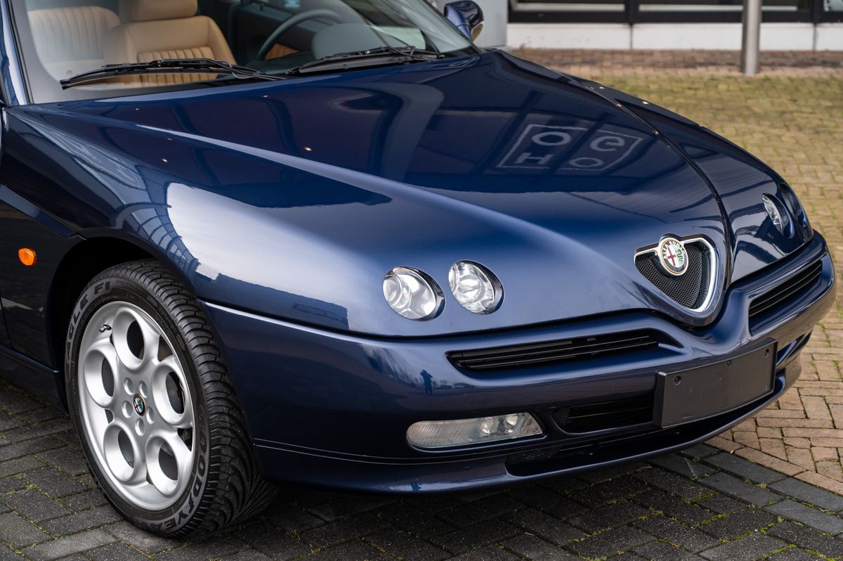 Alfa Romeo GTV (1999) — photo 18