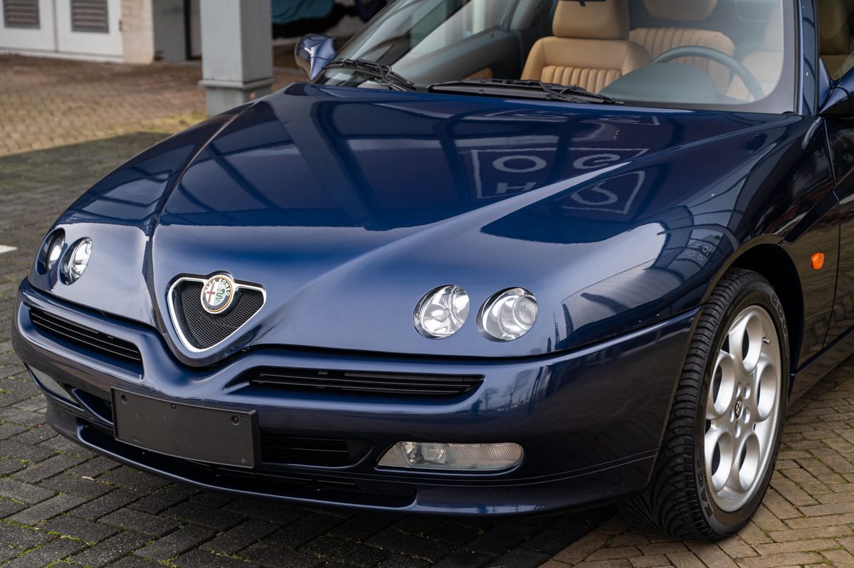 Alfa Romeo GTV (1999) — photo 27