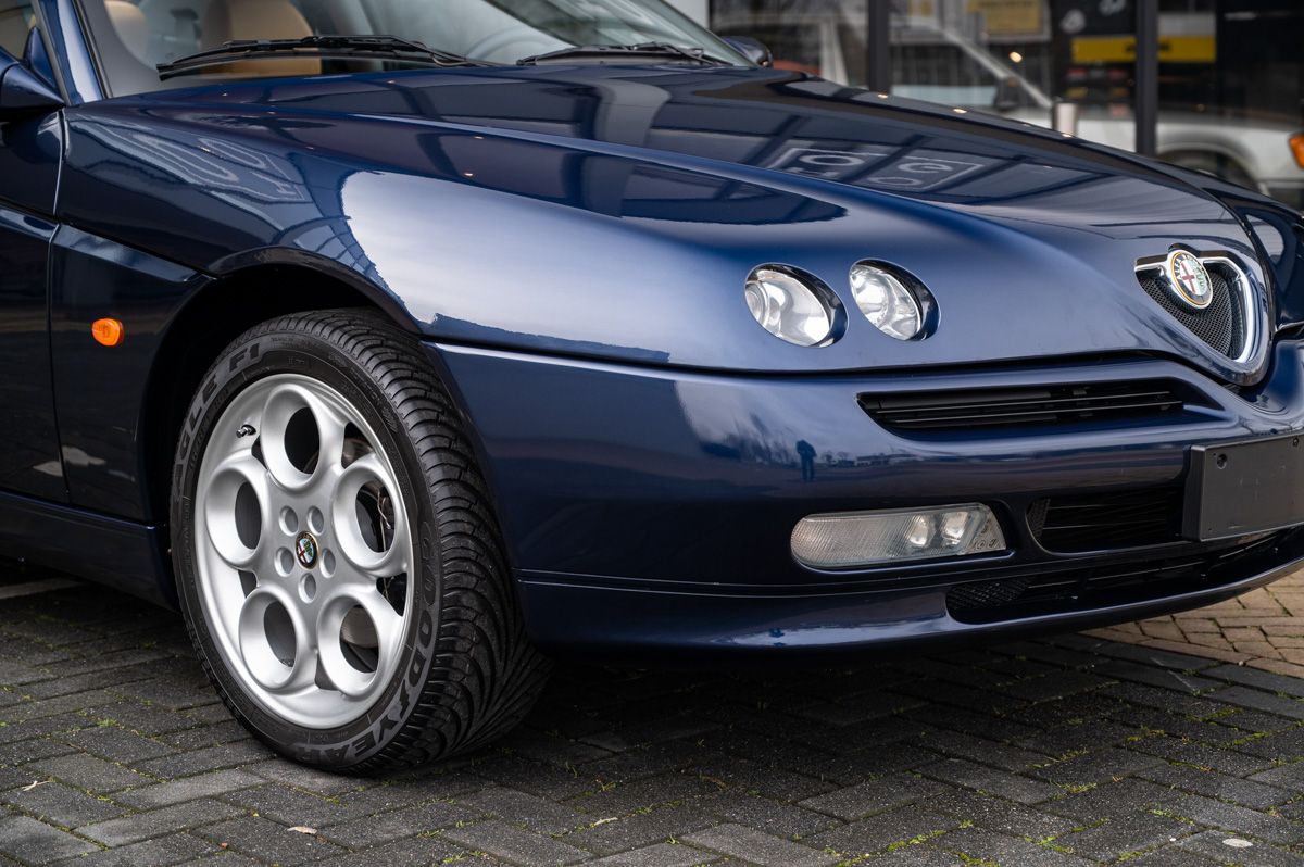 Alfa Romeo GTV (1999) — photo 19