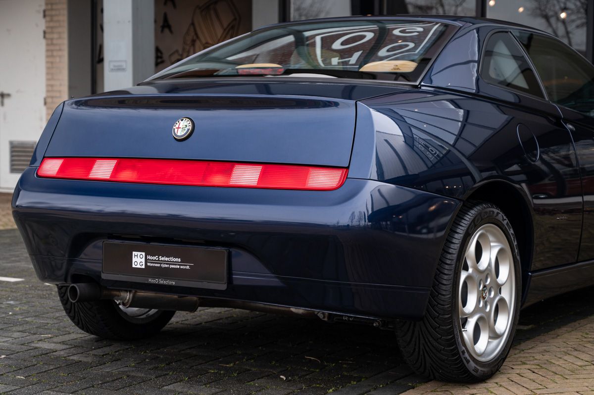 Alfa Romeo GTV (1999) — photo 3