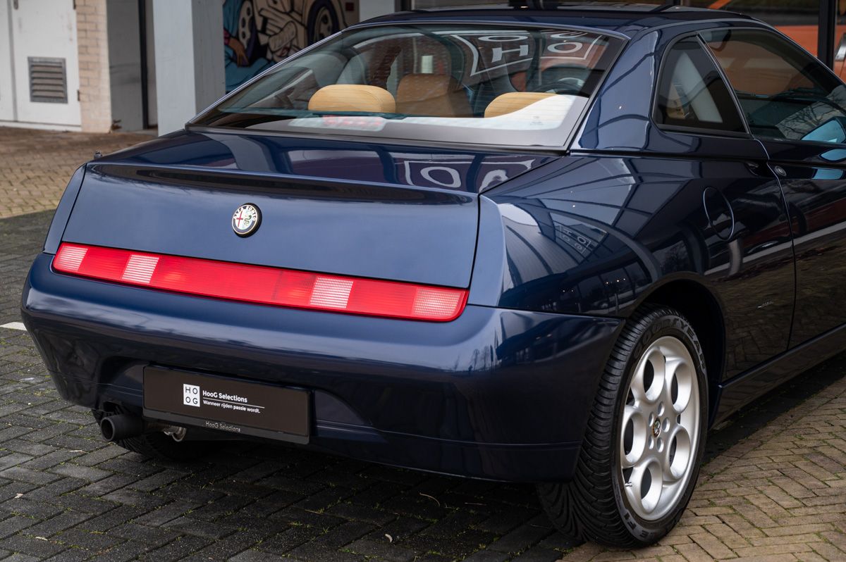 Alfa Romeo GTV (1999) — photo 7