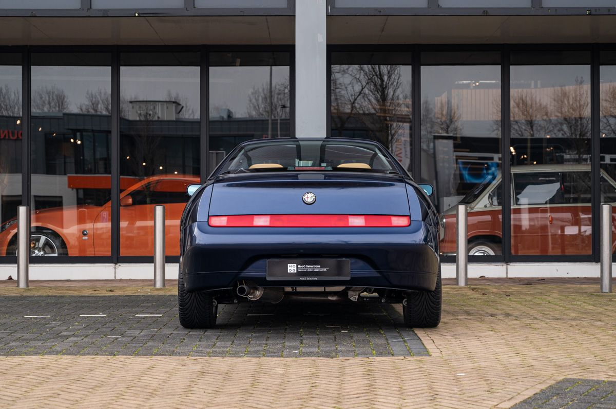 Alfa Romeo GTV (1999) — photo 10