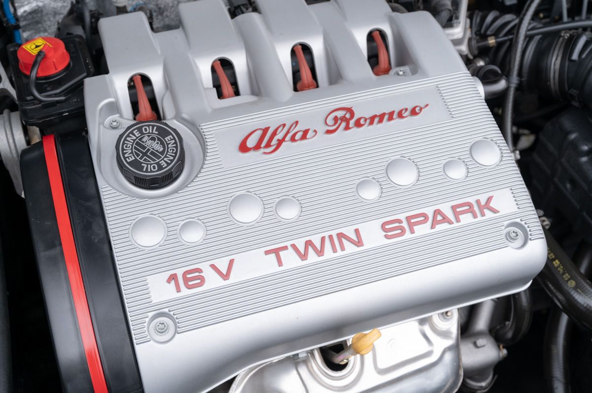Alfa Romeo GTV (1999) — photo 69