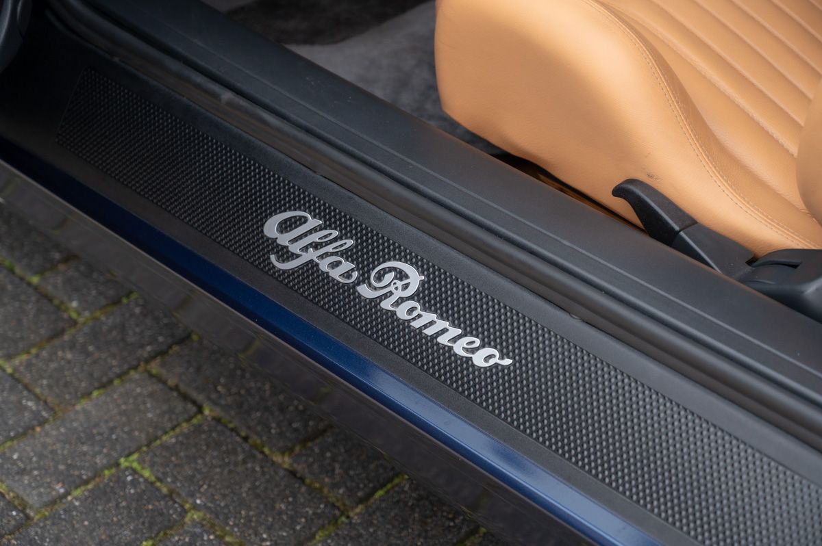Alfa Romeo GTV (1999) — photo 56