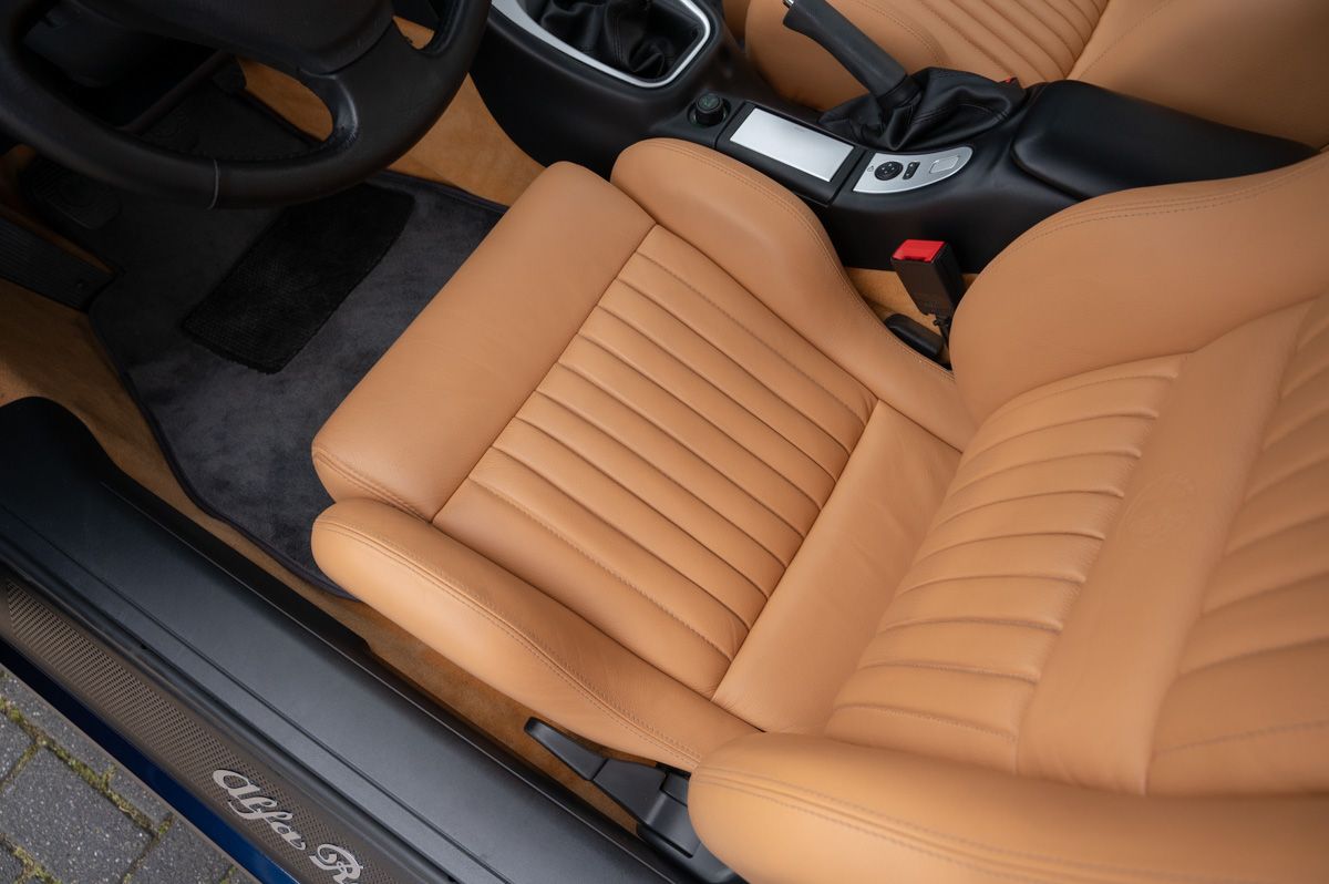 Alfa Romeo GTV (1999) — photo 45