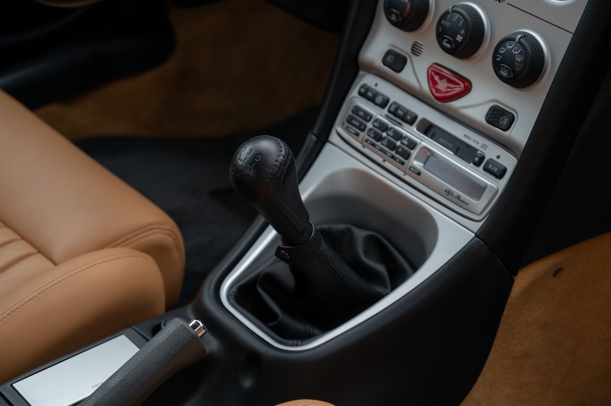 Alfa Romeo GTV (1999) — photo 58