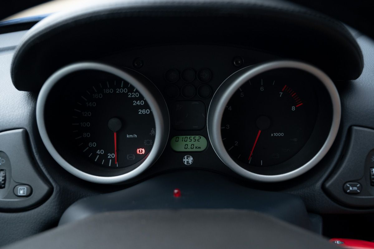 Alfa Romeo GTV (1999) — photo 39