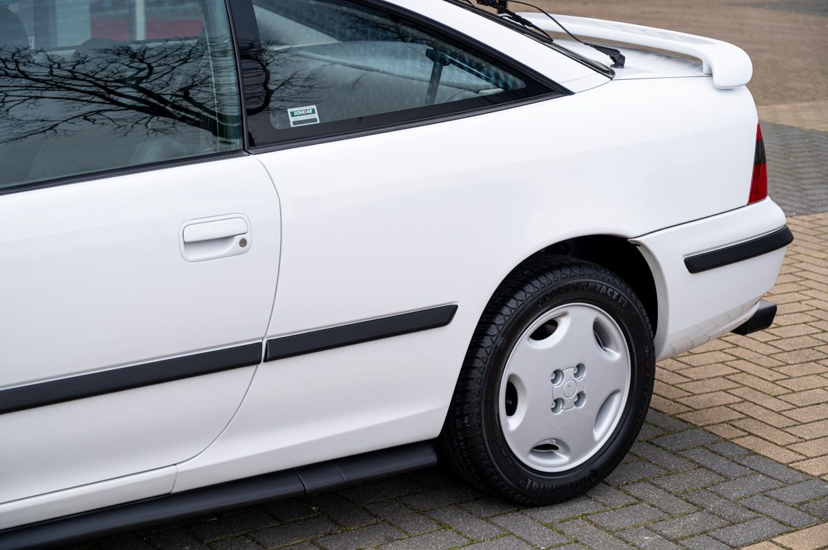 Opel Calibra (1996) — Foto 26