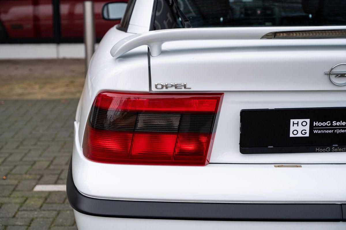 Opel Calibra (1996) — Foto 22