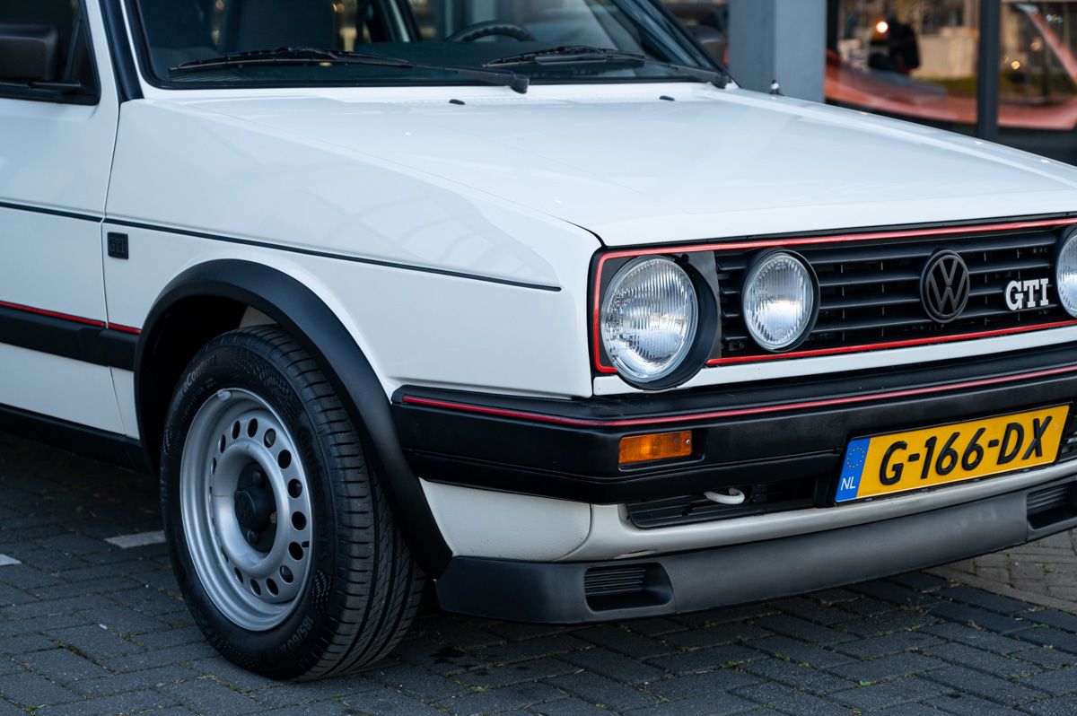 Volkswagen Golf (1989) — foto 12