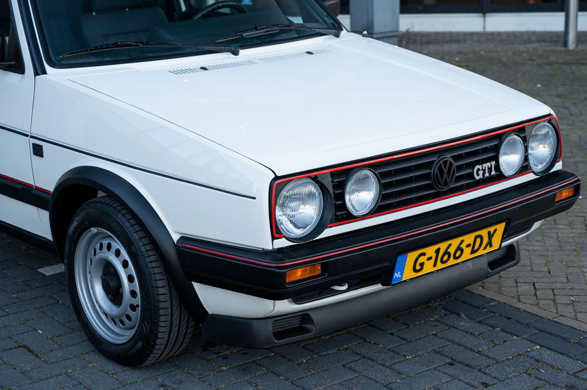 Volkswagen Golf (1989) — foto 11