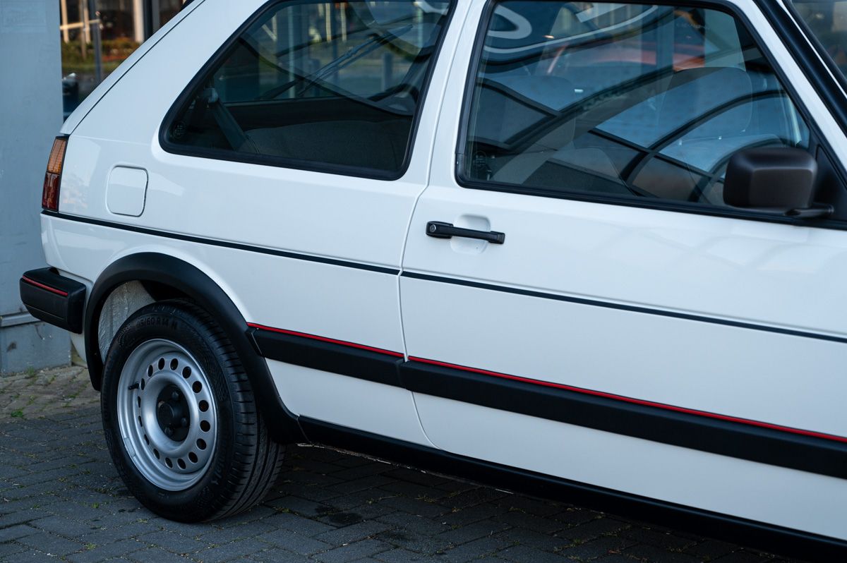 Volkswagen Golf (1989) — foto 16