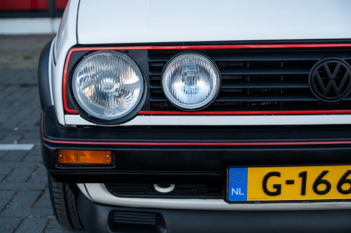 Volkswagen Golf (1989) — foto 25