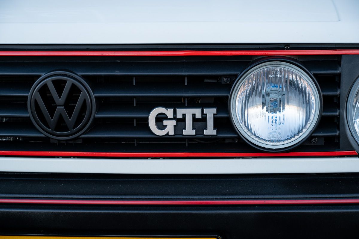 Volkswagen Golf (1989) — foto 28
