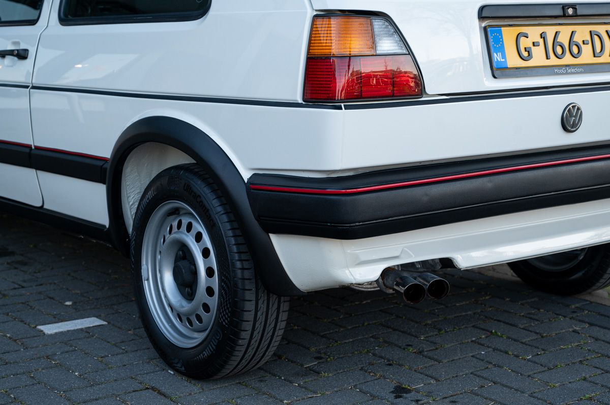 Volkswagen Golf (1989) — foto 18