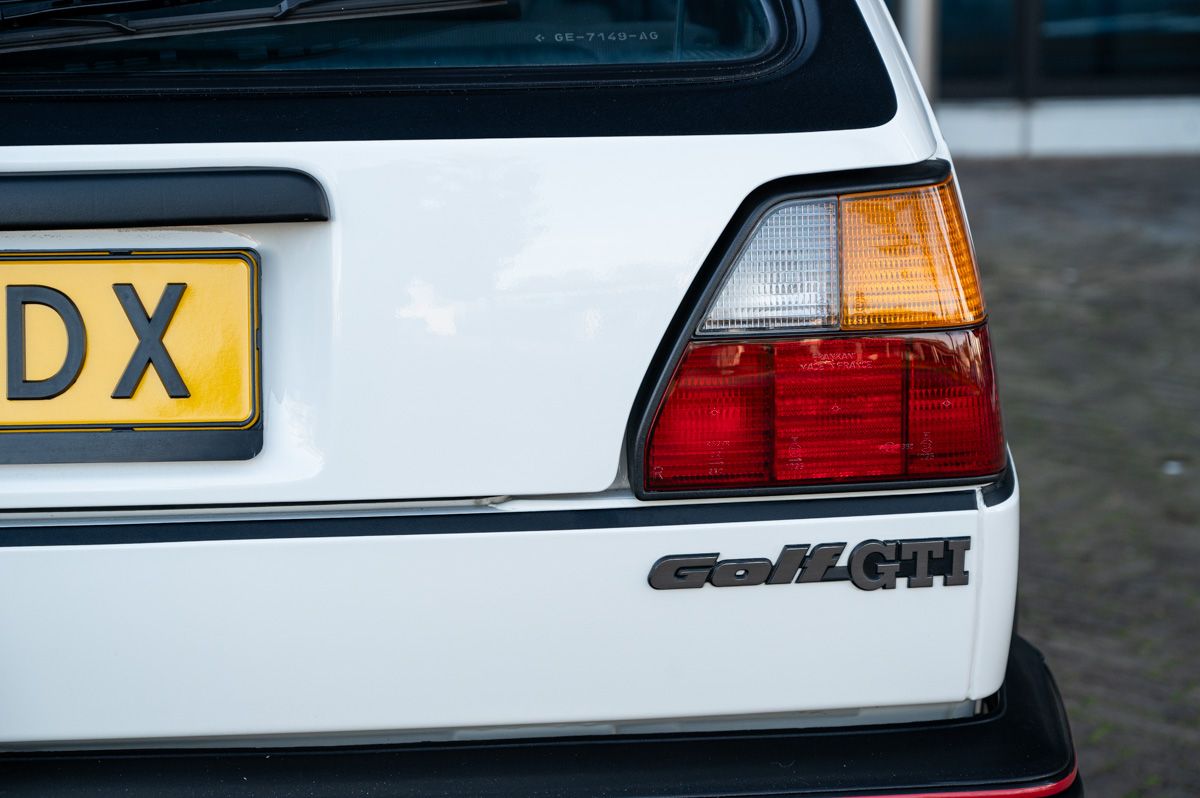 Volkswagen Golf (1989) — foto 27