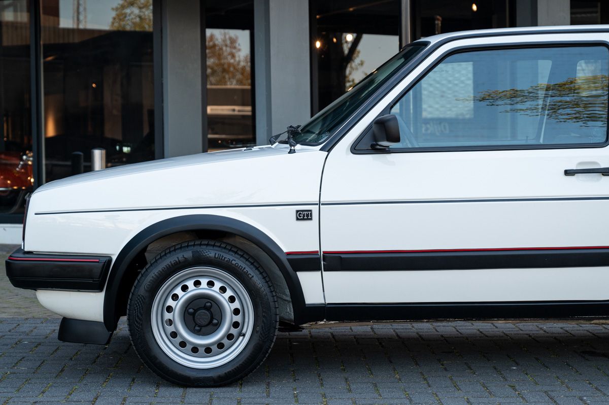 Volkswagen Golf (1989) — foto 15