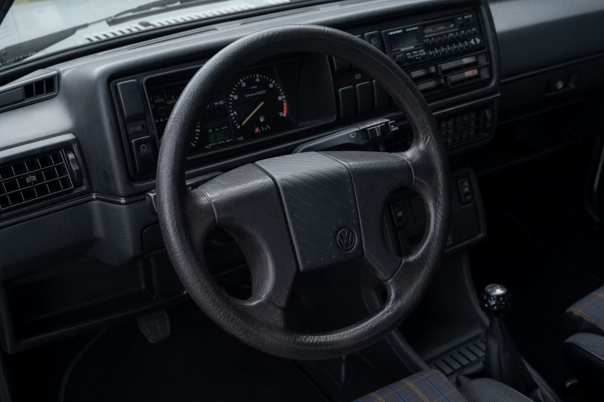 Volkswagen Golf (1989) — foto 49