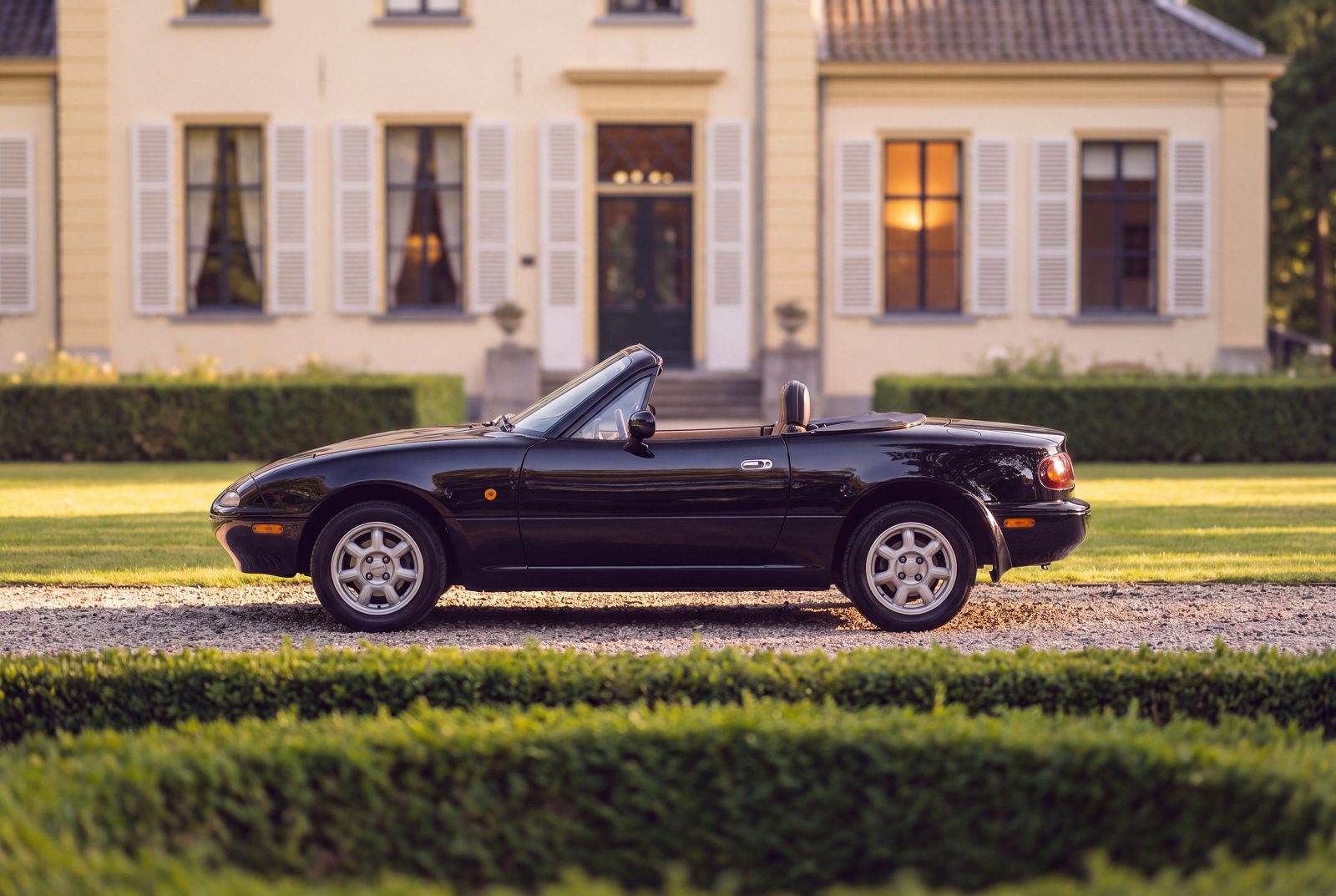 Mazda MX-5 (1995) — foto 102