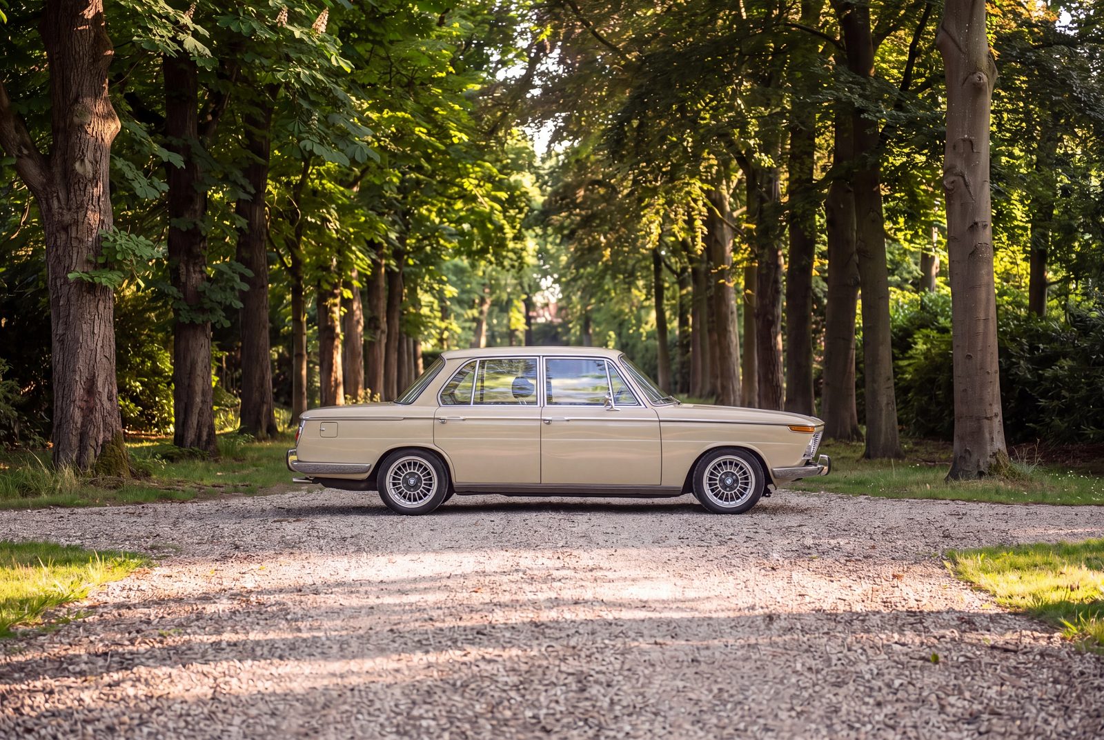 BMW 2000 (1971) — photo 74