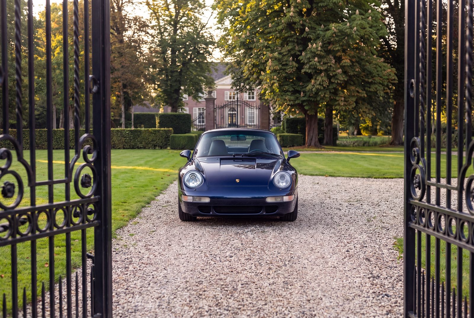Porsche 911 (1994) — photo 86