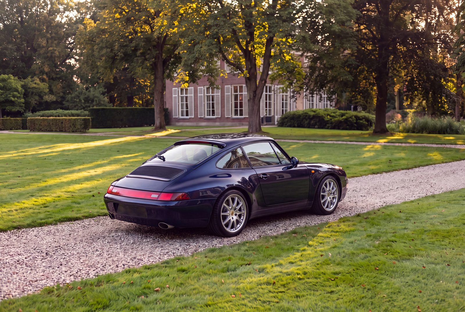 Porsche 911 (1994) — photo 89