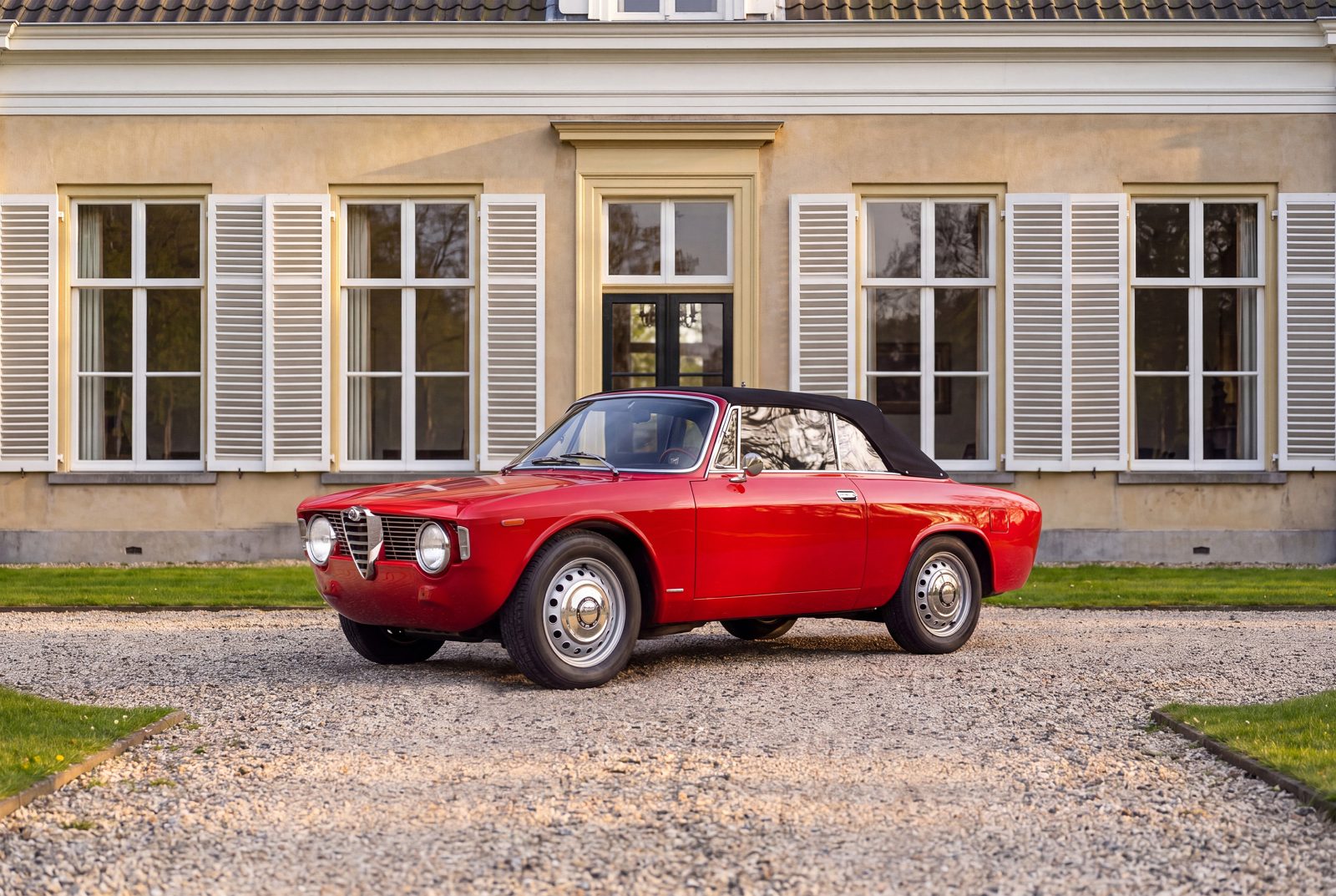 Alfa Romeo Giulia (1965) — photo 51
