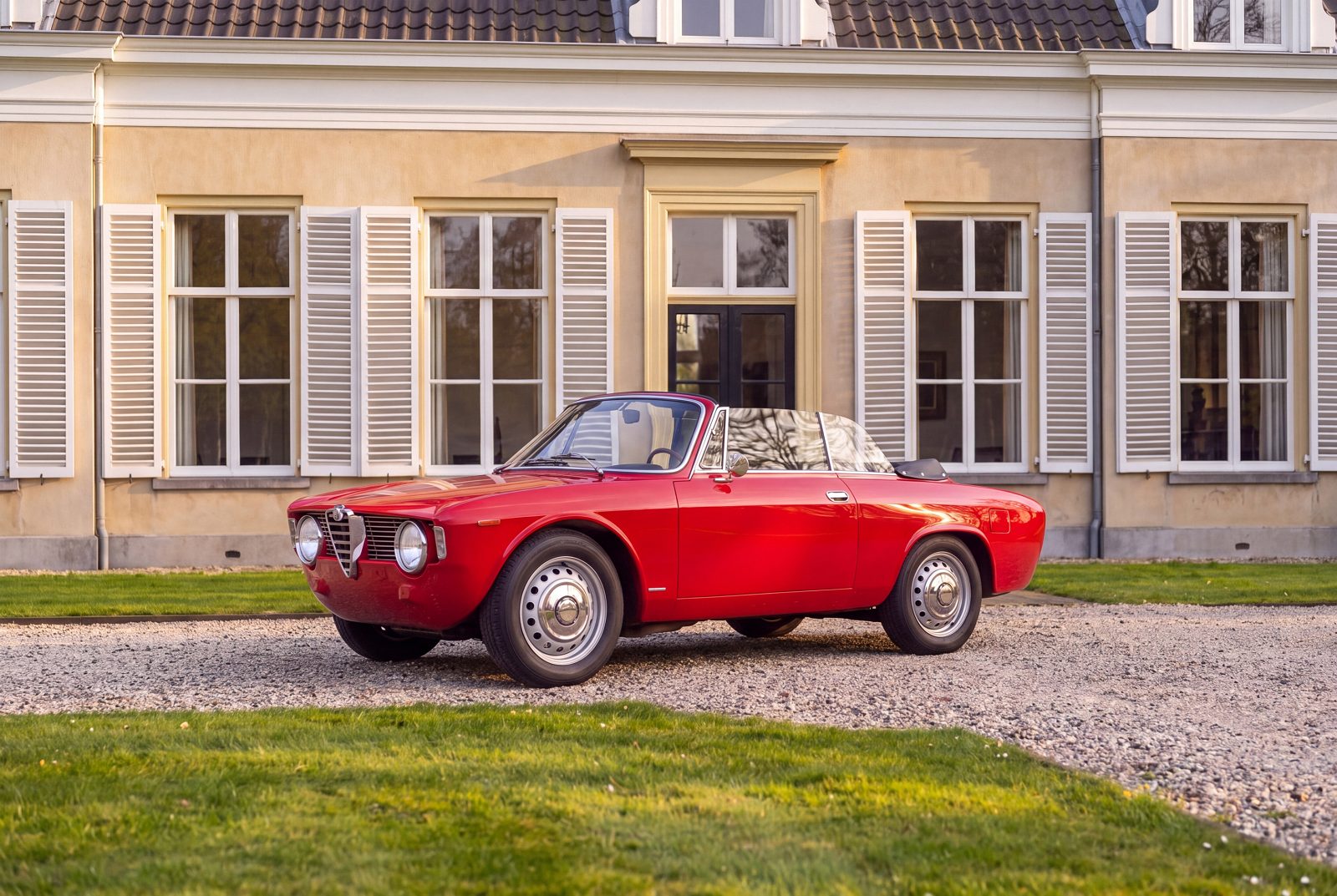 Alfa Romeo Giulia (1965) — photo 52